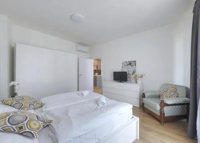 Shon Old Town Appartement *