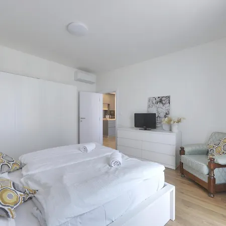 Shon Old Town Appartement *